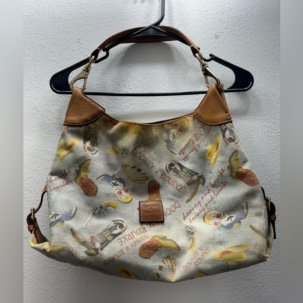 Dooney & Bourke shoulder bag